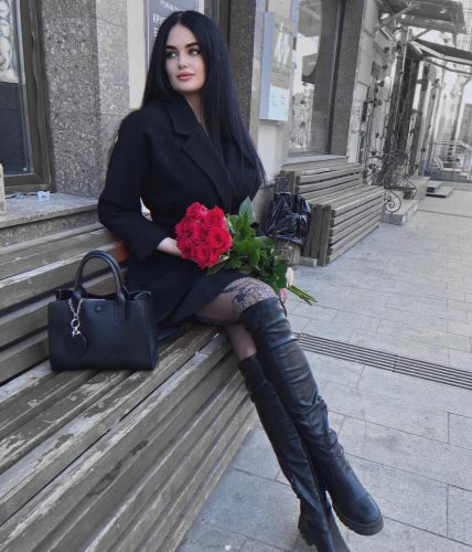 Эскортница Зарина в Дубае